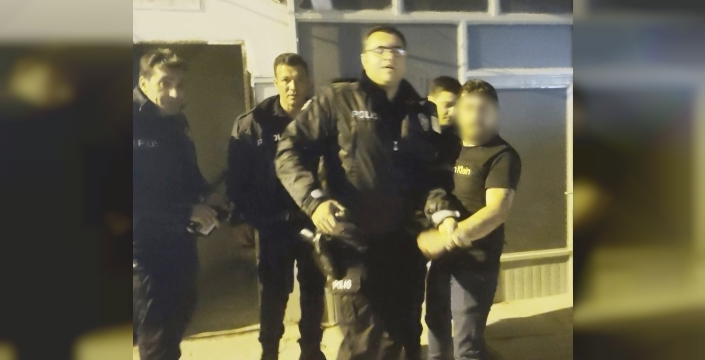 Aksaray'da şiddet: Eski sevgili evini bastı, kadın balkondan atladı