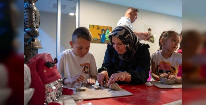 Anneler Günü'nde tarihi keşif ve pizza keyfi: Mezitli'de unutulmaz bir gün