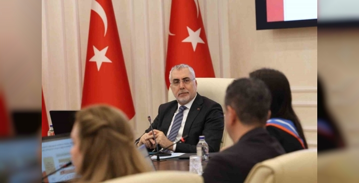 Bakan Işıkhan: 'İnsan odaklı politikalar geliştirmeliyiz