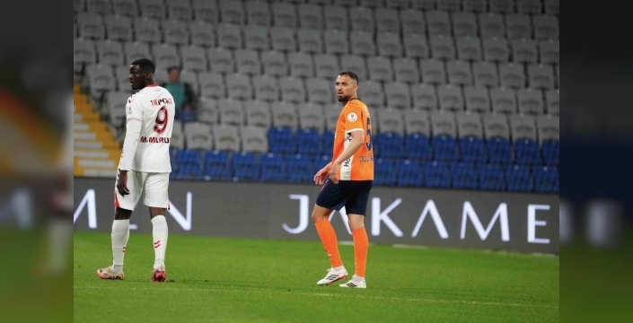 Başakşehir'de 6 yıllık emek: Leo Duarte'ye veda