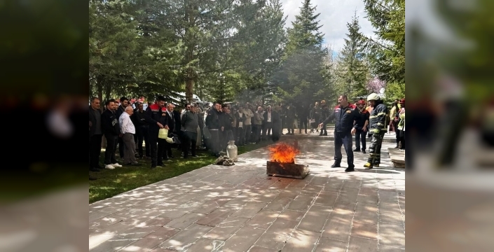 Bayburt Adliyesi'nde personel için yangın eğitimi düzenlendi