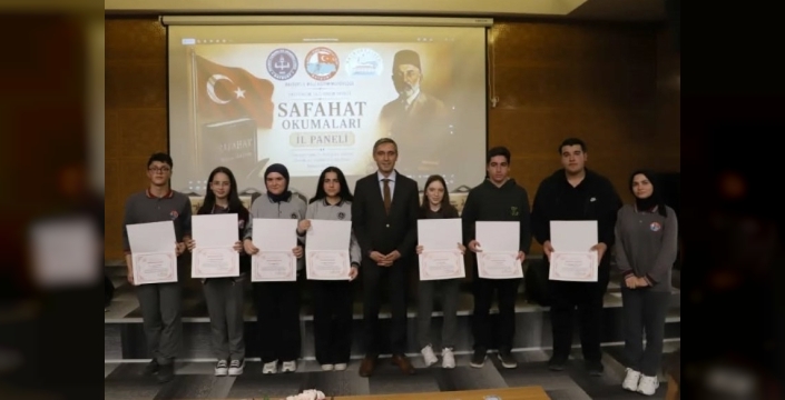 Bayburt'ta öğrenciler Safahat'ı derinlemesine inceledi