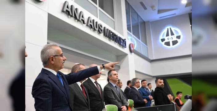Bayram trafiği 'gözüm' altında: Bakan Uraloğlu'ndan kritik açıklamalar