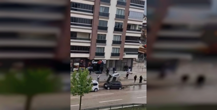 Bursa'da kontrolden çıkan otomobil takla attı, sürücüler hız yapmaktan şikayetçi
