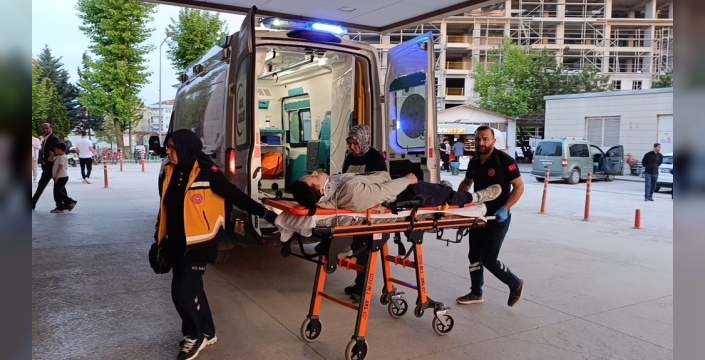 Bursa'da korkutan kaza: motosiklet otomobille kafa kafaya çarpıştı