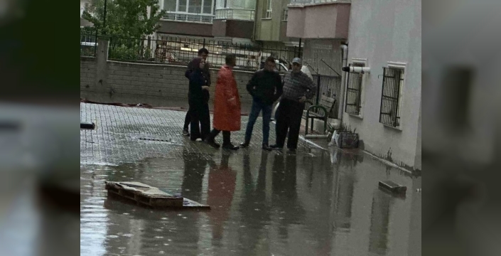 Çankırı'da metrekareye 41 kg yağış düştü, 583 ihbar geldi