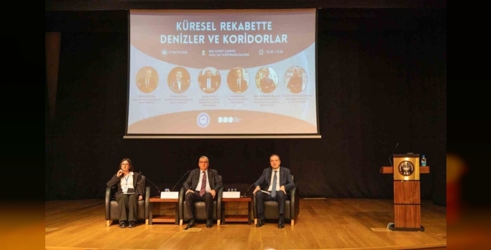 Deniz ve kara yolları üzerine önemli değerlendirmeler: Bakan yardımcıları BAU'da buluştu