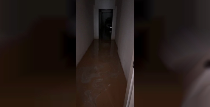 Gaziantep'te süper hücre fırtınası sonrası otoparklar çamurla doldu