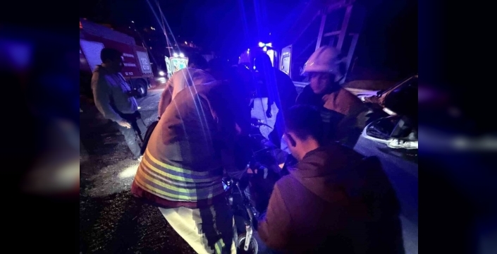 Hatay'da dehşet anı: Otomobil, hafif ticari araca ok gibi saplandı, 7 yaralı!