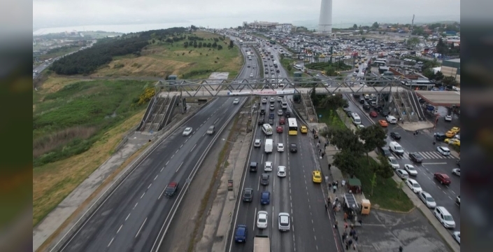 İstanbul'da bayram öncesi trafik yoğunluğu korkutuyor: Yüzde 65'e ulaştı