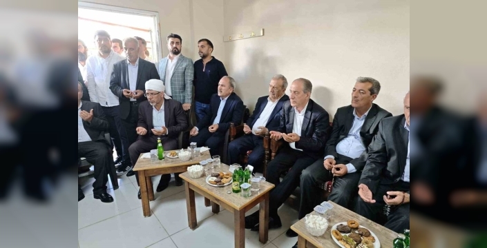 Kan davası bitti: Şırnak'ta iki aşiret, binlerce kişinin katıldığı törenle barıştı