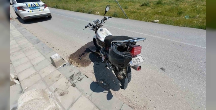 Karaman'da motosiklet kazası: Sürücü hastaneye kaldırıldı