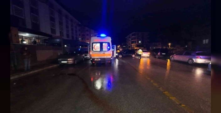 Karaman'da otomobilin çarptığı yaşlı adam hastaneye kaldırıldı