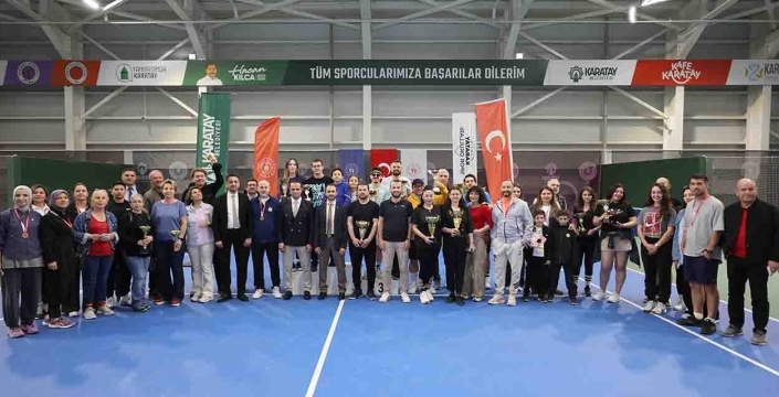 Karatay’da tenis heyecanı zirve yaptı: Şampiyonlar belli oldu