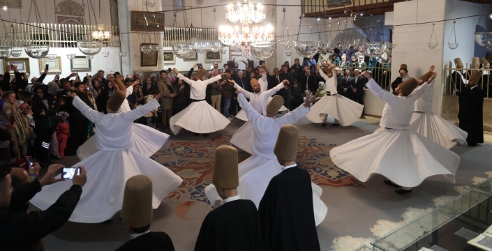 Konya’da Mevlana coşkusu: 798 yıllık miras yeniden canlandı