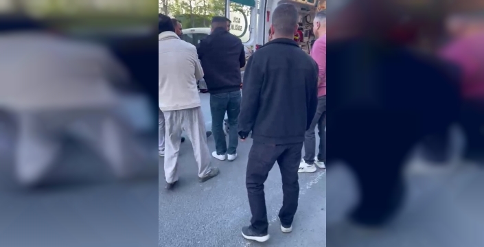 Küçükçekmece'de genç mühendisin feci kazası güvenlik kameralarına yansıdı