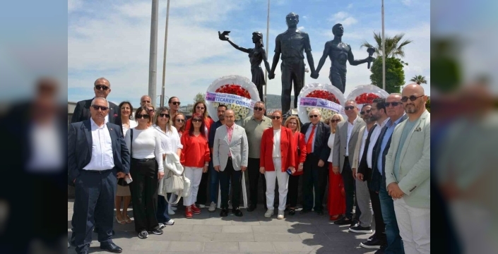 Kuşadası'nda 19 Mayıs coşkuyla kutlandı