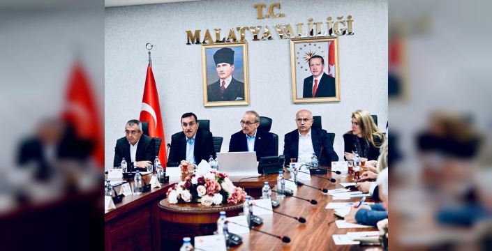 Malatya'da ticari geleceğe dair kritik zirve: Esnafın kaderi masada!
