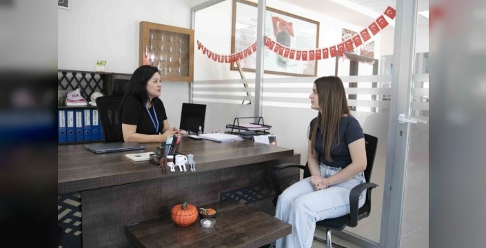 Mersin'de ücretsiz kurslarla LGS ve YKS'ye hazırlanan gençler, uzman rehberlikle zirveye tırmanıyor