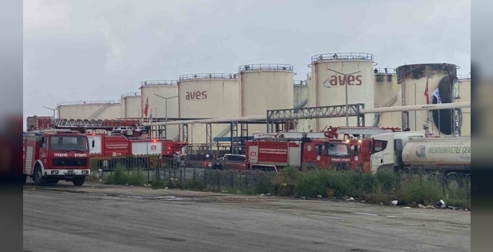 Mersin'deki fabrika patlaması: Bir işçinin ölüm anı kamerada!