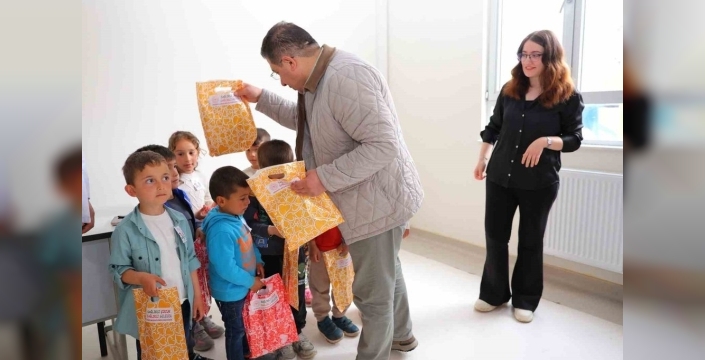 Minik kalplere sağlık dersi: Geleceğin teminatı çocuklar için 'Sağlıklı Çocuk, Sağlıklı Gelecek' eğitimi!