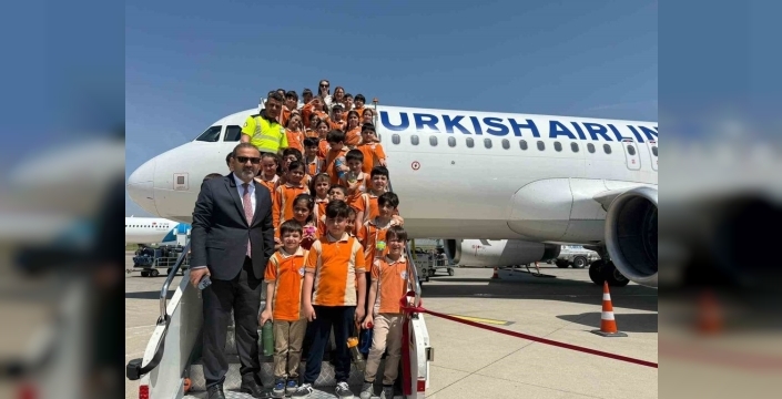 Minik Kaşifler Gökyüzüyle Tanıştı: Cizre'de Havalimanı Macerası