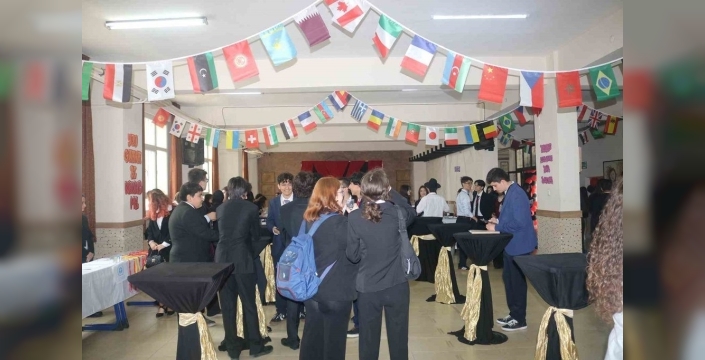 Nazilli Anadolu Lisesi, öğrencilerine Birleşmiş Milletler arenasını açtı