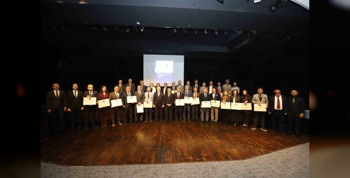 Necmettin Erbakan Üniversitesi engelsiz üniversite başarısını taçlandırdı