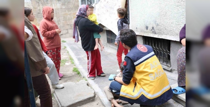 Nevşehir'de iki kardeş balkondan düşerek yaralandı