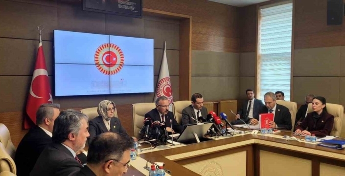Okul saldırıları için araştırma komisyonu kritik toplantısını gerçekleştirdi