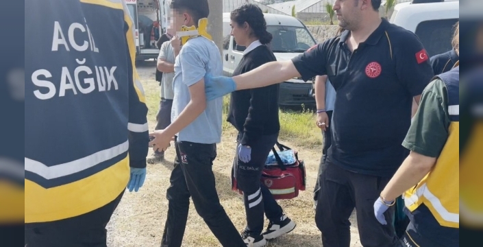 Okul servisi şarampole yuvarlandı: Sürücü kedileri bahane etti, 6 öğrenci yaralı