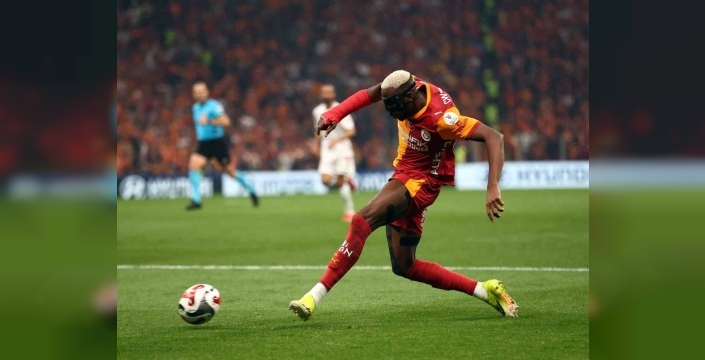 Osimhen'den müthiş performans: Gol sayısını 22'ye yükseltti