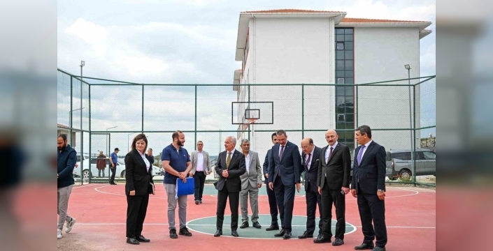 Pınarhisar ortaokulu inşaatı son düzlüğe girdi