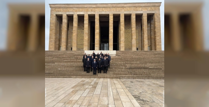 Rusya’nın büyükelçisi Vershinin, Anıtkabir’i ziyaret etti