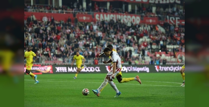 Samsunspor, Göztepe'yi farklı mağlup ederek ligi 7. sırada tamamladı