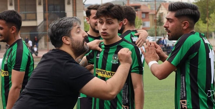 Sarayönü Belediyespor’da Bahri Karlı veda etti