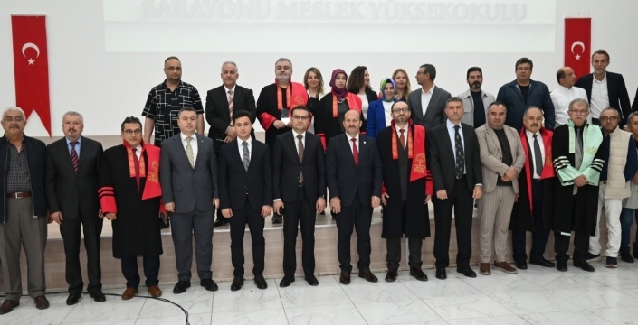Sarayönü MYO’da mezuniyet coşkusu yaşandı