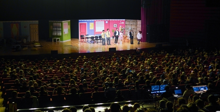 Selçuklu’da sanat dolu gece: Genç yetenekler sahnede büyüledi