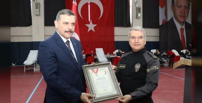 Siirt'e yeni emniyet müdürü: Mehmet Özdemir atanarak görevine başladı