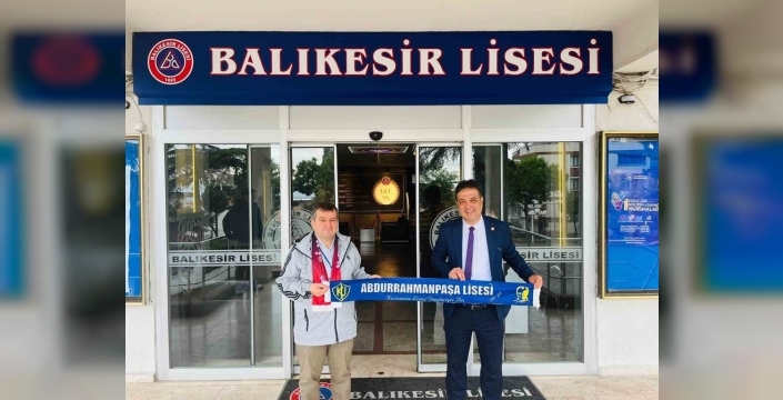 Tarihi liseler Balıkesir’de buluşarak dostluklarını pekiştirdi