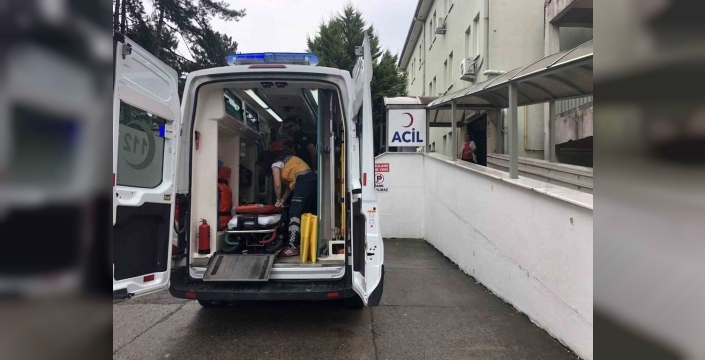 Taş ocağında dinamit patlaması: 4 işçi yaralandı, acil müdahale!