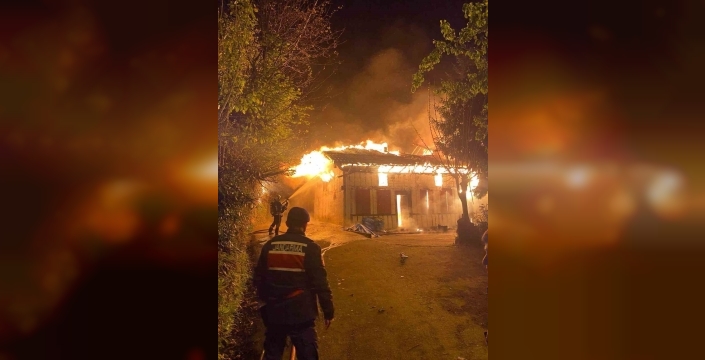 Trabzon'da çıkan yangında 75 yaşındaki kadın hayatını kaybetti