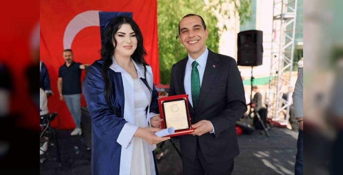 Açık liseden zirveye: Emine Güneş’in azimle dolu başarı yolculuğu