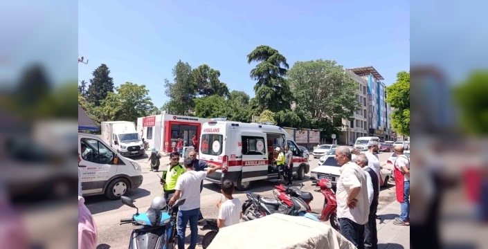 Adıyaman'da motosiklet ile otomobil çarpıştı: 1 yaralı
