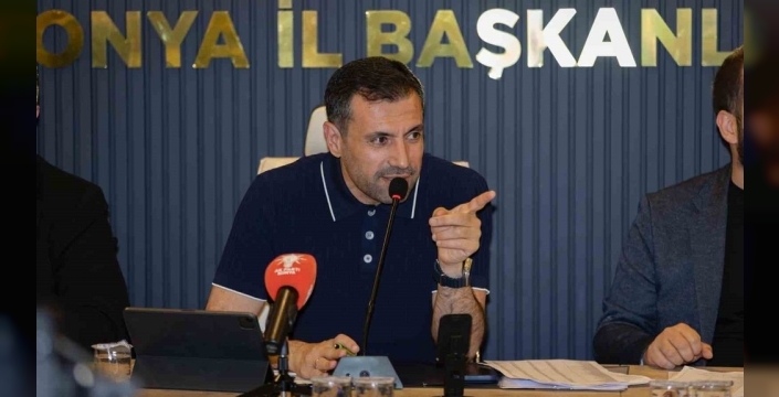 AK Parti, Konya'da mahalle başkanlarıyla bir araya geldi