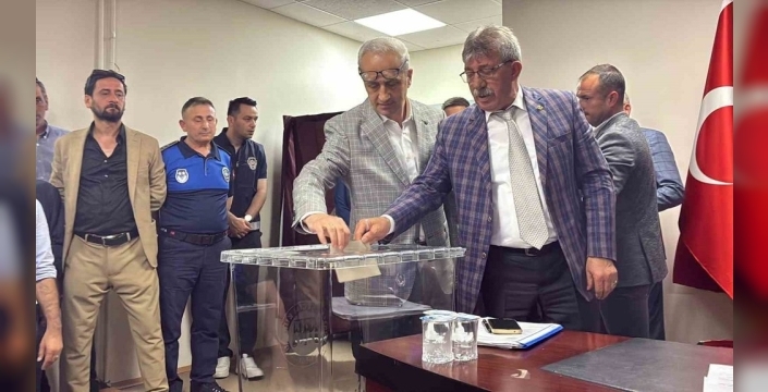 Akçakoca'da şok gelişme: Başkan vekilliği için tansiyon yükseldi