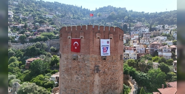 Alanya Kızılkule'de JAK ekiplerinden unutulmaz gösteri