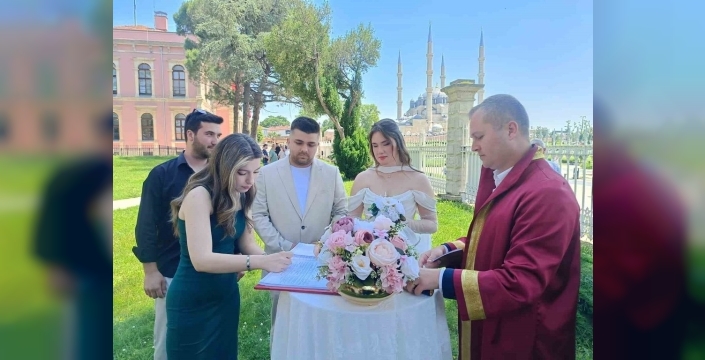 Altılı aşk: 33 çiftin kaderi 06.06.2026'da birleşti