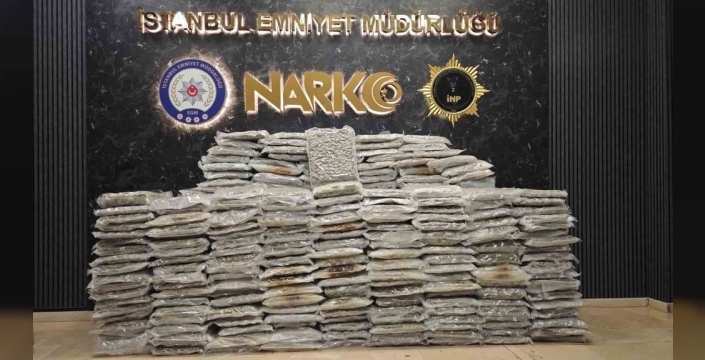 Arnavutköy'de dev uyuşturucu operasyonu: 398 kilo skunk ele geçirildi, bir kişi yakalandı