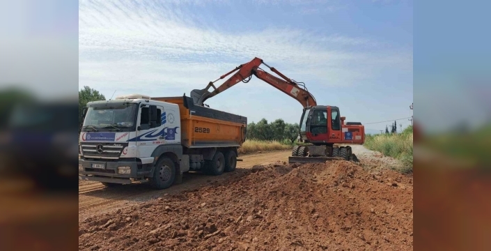 Aydın'da yol yapım ve yenileme çalışmaları hız kesmeden devam ediyor